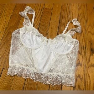 #Beyouty: Lingerie top with underwire